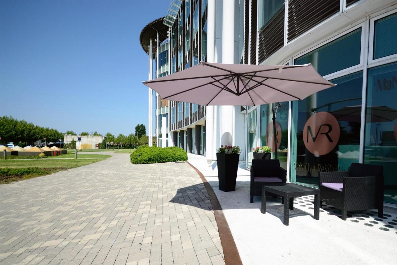 Hotel Mantova Residence ภายนอก รูปภาพ